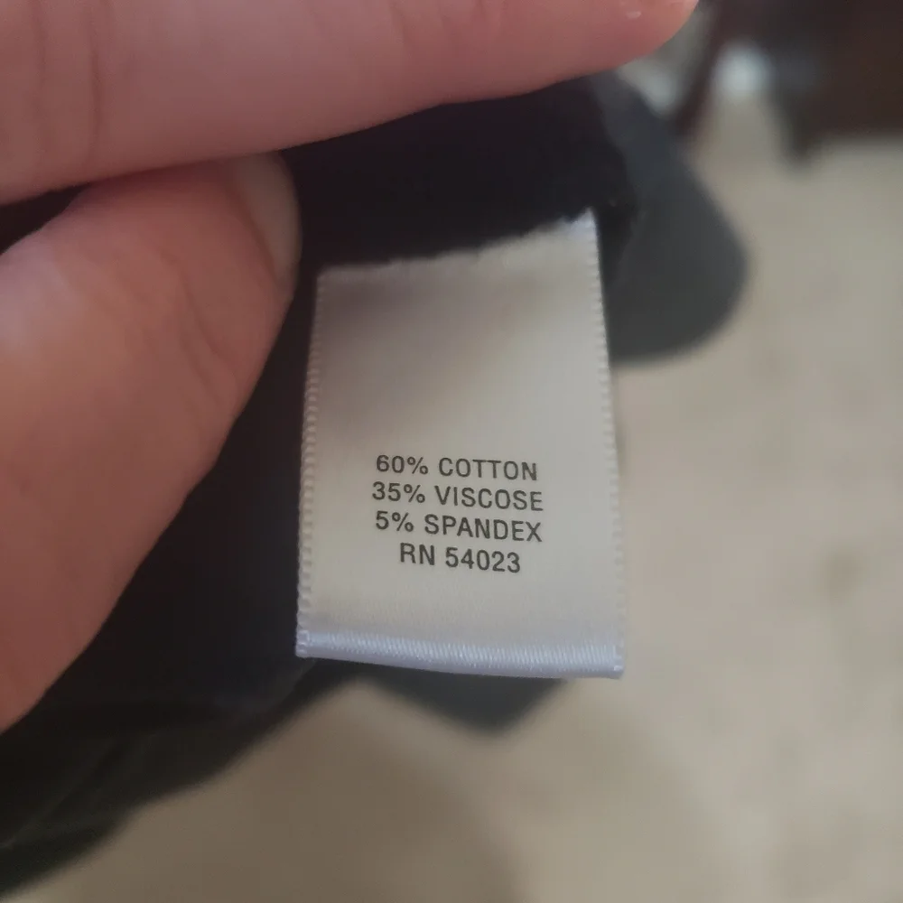 Banana Republic 6 simple black skirt back pockets - Picture 5 of 7